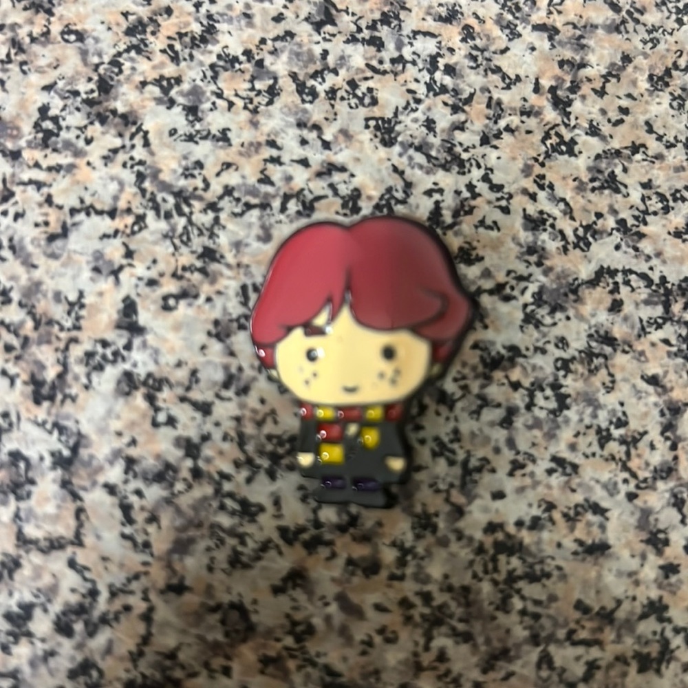 HARRY POTTER PINS SET - Picture 2 of 5